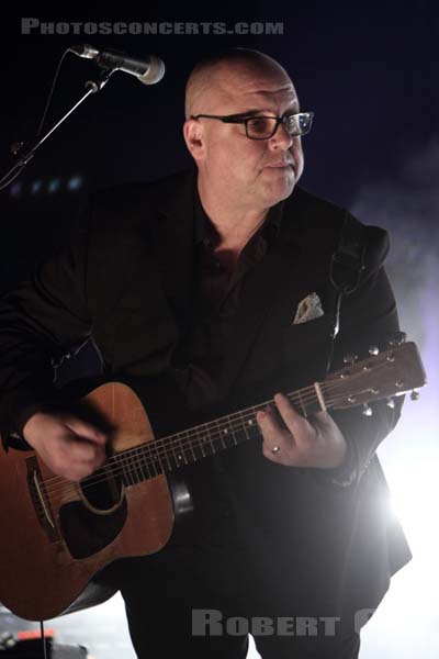 PIXIES - 2016-11-23 - PARIS - Zenith - Charles Michael Kittridge Thompson